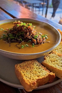 Sopa de Jerimum e Legumes, Carne de Sol e Parmesão